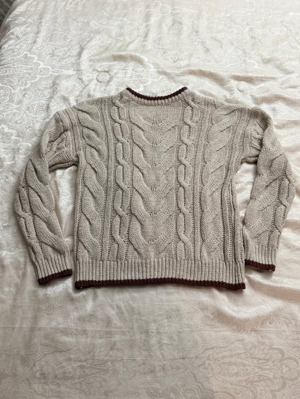 Chunky Cable Knit Pullover Sweater Cream Oatmeal Burgundy Trim Crew Neck M